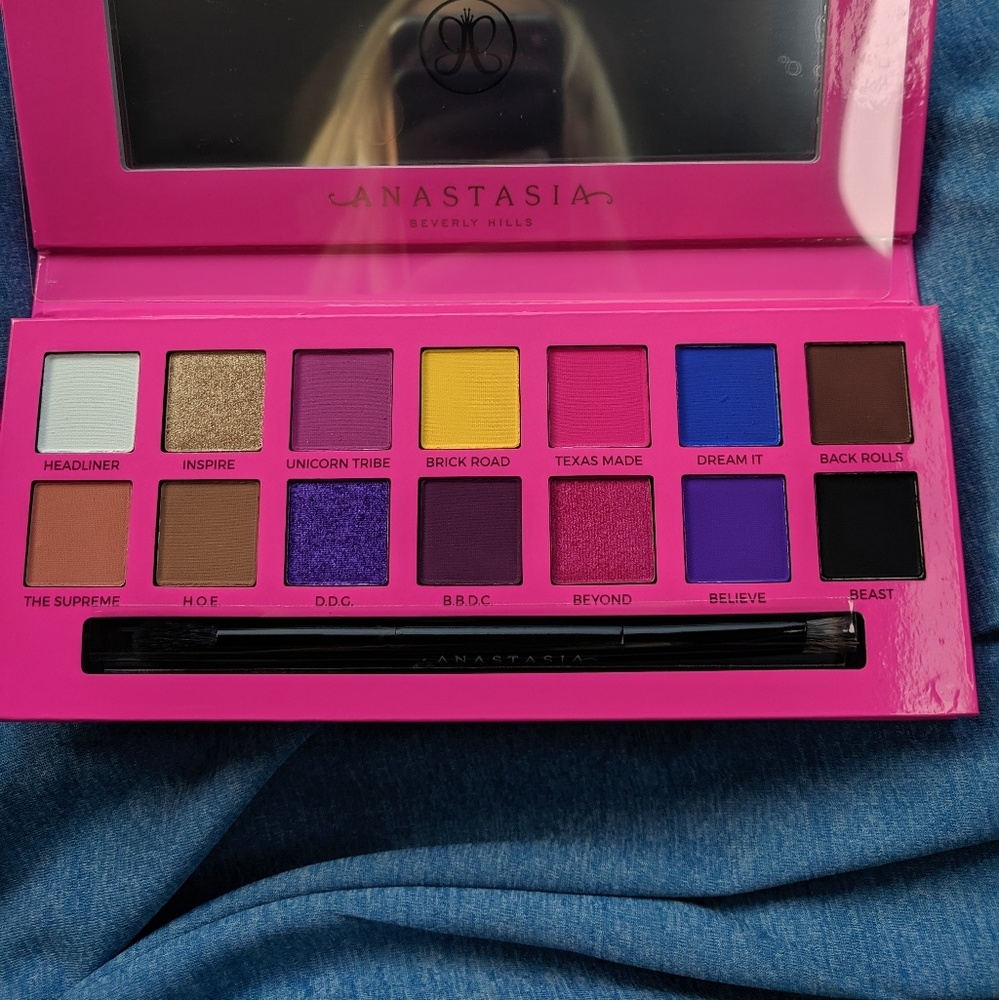 ABH Alyssa Edwards palette